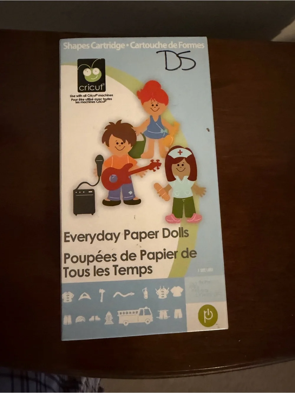 Cricut Everyday Paper Dolls Shapes Cartridge - Blue, Red, Green, Pink
